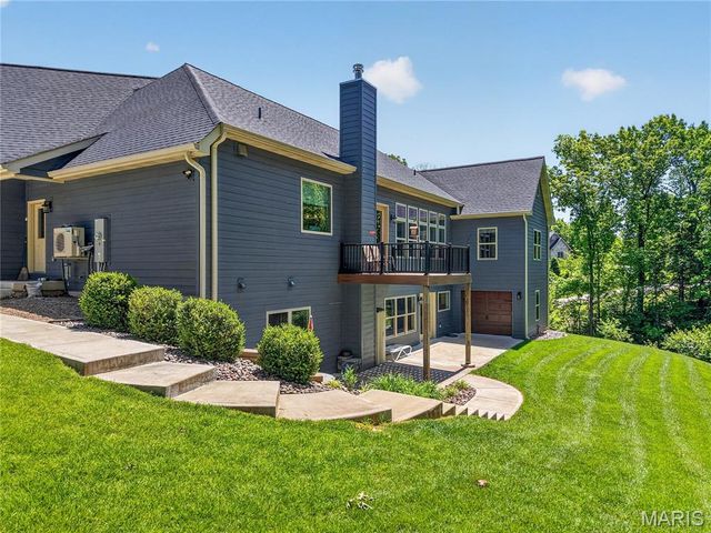 1075 Stonebrooke Lane, Wentzville, MO 63385