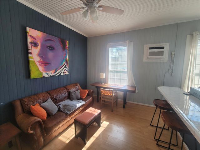 1707 Market Street 5, Galveston, TX 77550