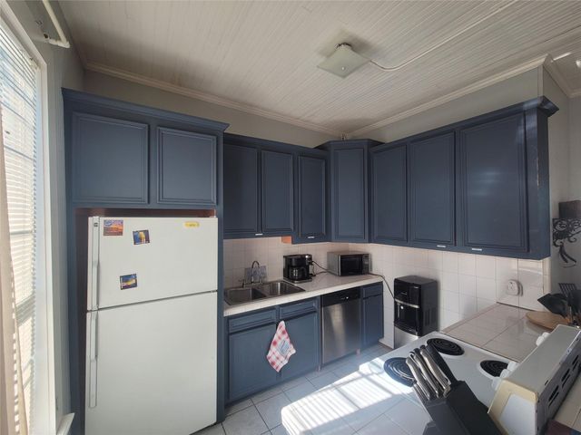 1707 Market Street 5, Galveston, TX 77550