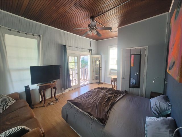 1707 Market Street 5, Galveston, TX 77550