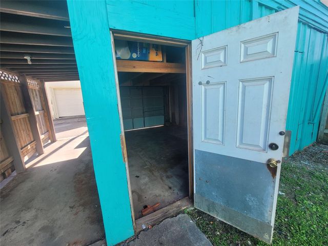 1707 Market Street 5, Galveston, TX 77550