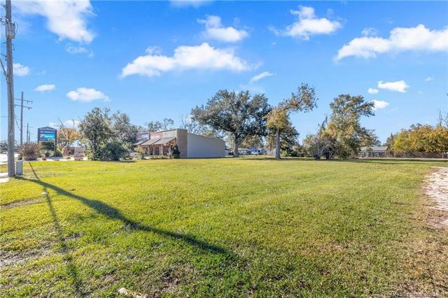 3510 Common Street, Lake Charles, LA 70607