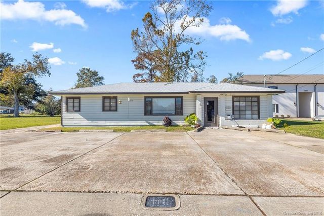 3510 Common Street, Lake Charles, LA 70607