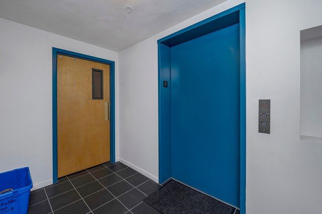10 Middle Street Ct 7, Waltham, MA 02451