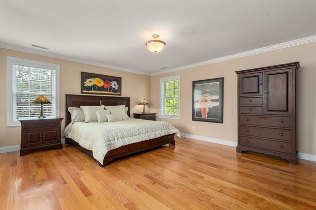 77 Cedar Street, Wellesley, MA 02481