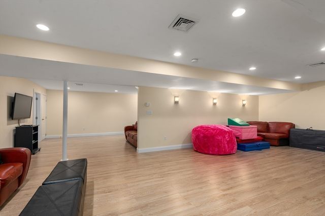 77 Cedar Street, Wellesley, MA 02481