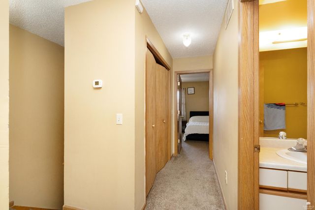 2506 Candle Crest Circle, Manhattan, KS 66503