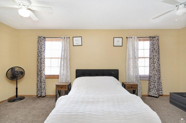 2506 Candle Crest Circle, Manhattan, KS 66503