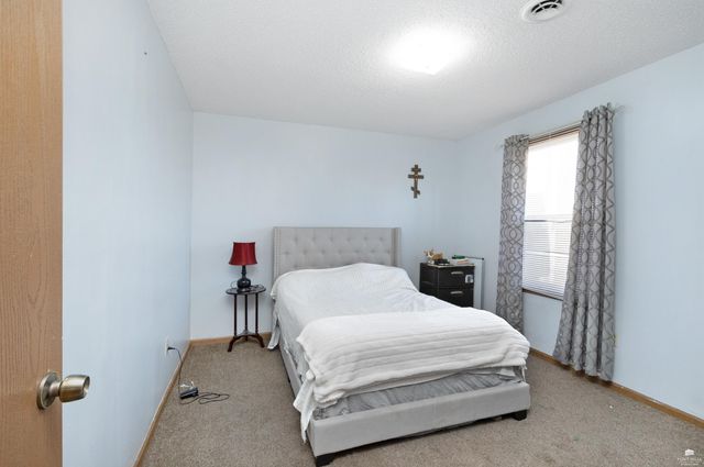 2506 Candle Crest Circle, Manhattan, KS 66503