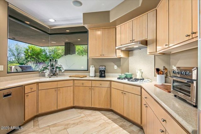 10507 E Fernwood Lane, Scottsdale, AZ 85262