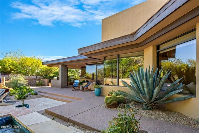 10507 E Fernwood Lane, Scottsdale, AZ 85262