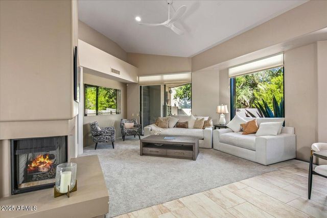 10507 E Fernwood Lane, Scottsdale, AZ 85262