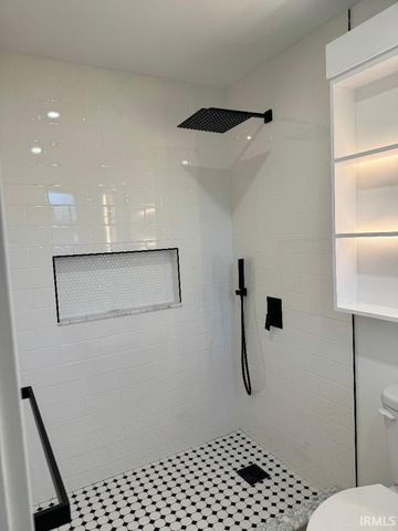 612 E WATER Street, Princeton, IN 47670