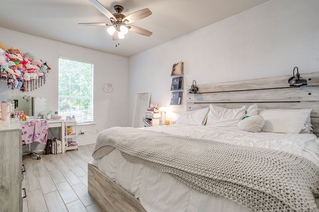 2521 Wakecrest Drive, Fort Worth, TX 76108