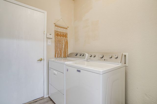 2521 Wakecrest Drive, Fort Worth, TX 76108