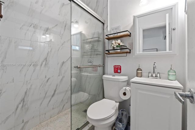 2453 SW 17th St, Miami, FL 33145