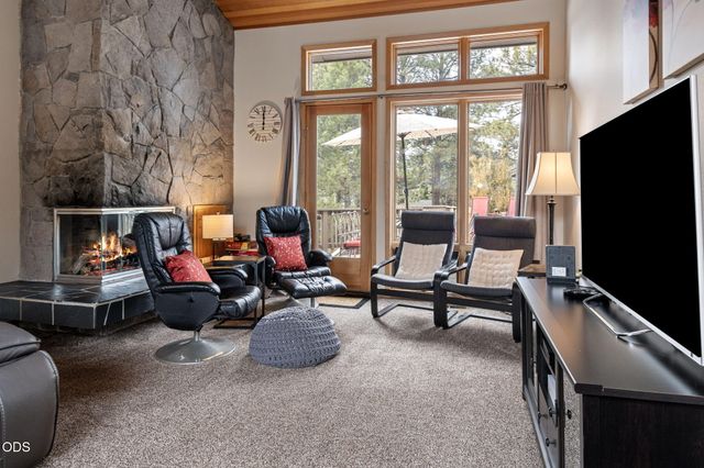 17926 Playoff Lane 3, Sunriver, OR 97707