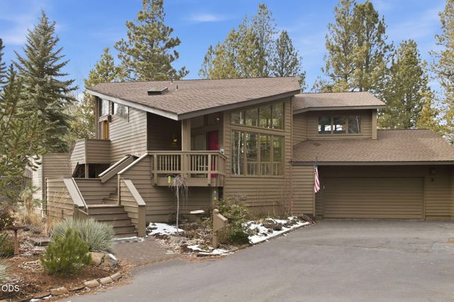 17926 Playoff Lane 3, Sunriver, OR 97707