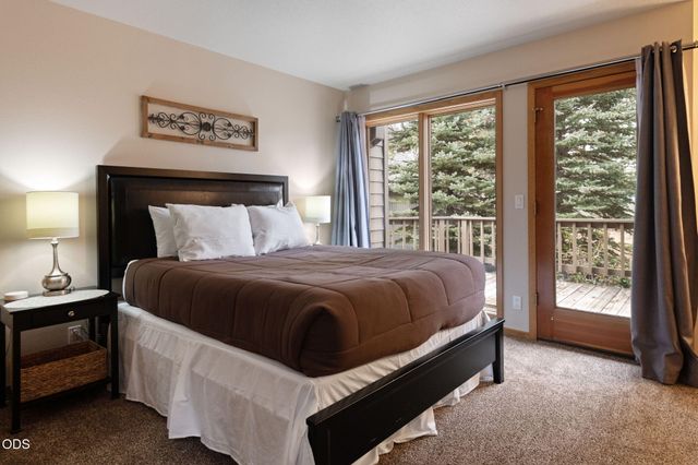 17926 Playoff Lane 3, Sunriver, OR 97707