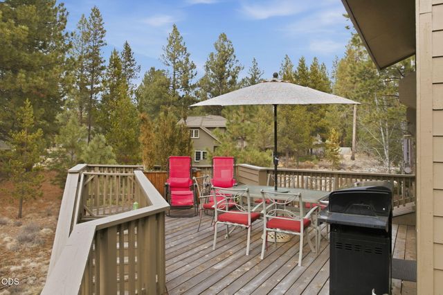 17926 Playoff Lane 3, Sunriver, OR 97707