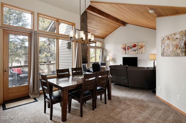 17926 Playoff Lane 3, Sunriver, OR 97707