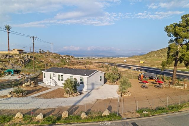 26220 Calvert Avenue, Hemet, CA 92545