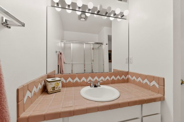 320 Artist Road 45, Santa Fe, NM 87501