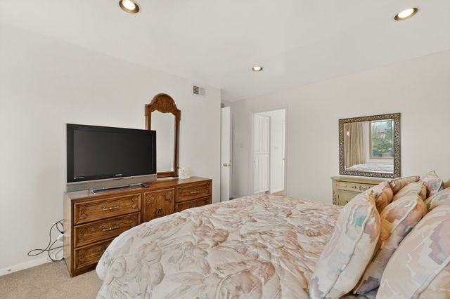 320 Artist Road 45, Santa Fe, NM 87501