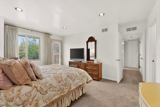 320 Artist Road 45, Santa Fe, NM 87501