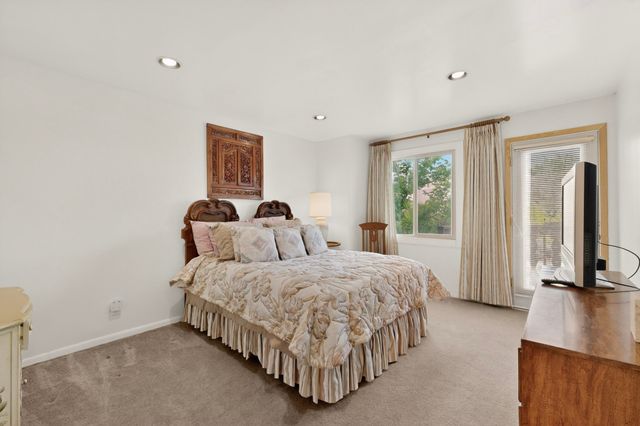 320 Artist Road 45, Santa Fe, NM 87501