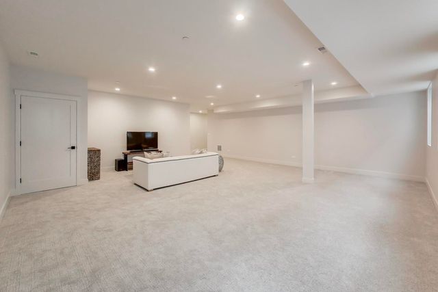 7301 Ponto Court, Morton Grove, IL 60053