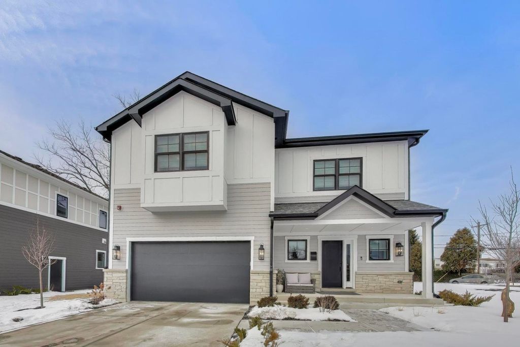 7301 Ponto Court, Morton Grove, IL 60053