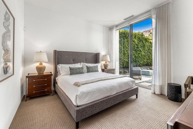 1961 S Palm Canyon Drive, Palm Springs, CA 92264