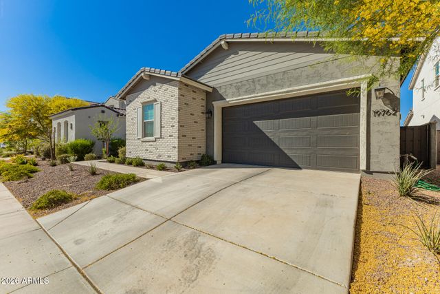 19762 W EXETER Boulevard, Litchfield Park, AZ 85340