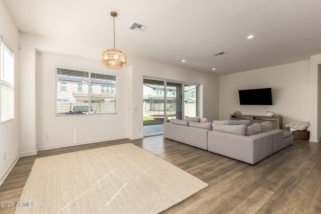 19762 W EXETER Boulevard, Litchfield Park, AZ 85340