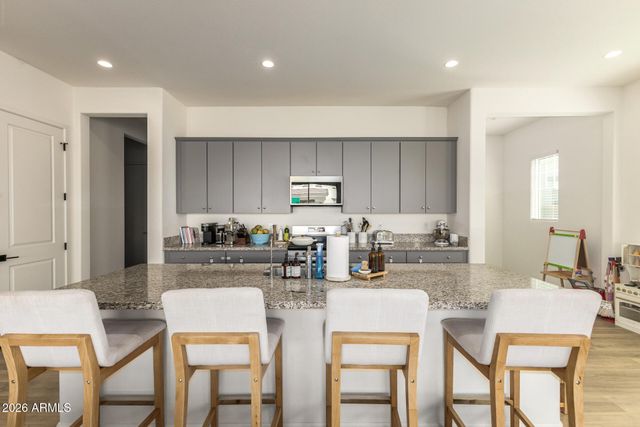 19762 W EXETER Boulevard, Litchfield Park, AZ 85340