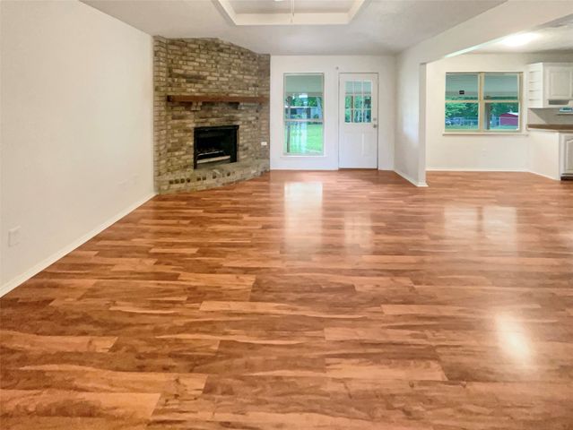 210 Mr Bob Drive, Midlothian, TX 76065