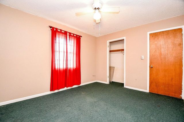 703 S Washington Street, El Campo, TX 77437