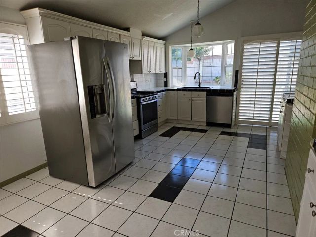 1221 E Denwall, Carson, CA 90746