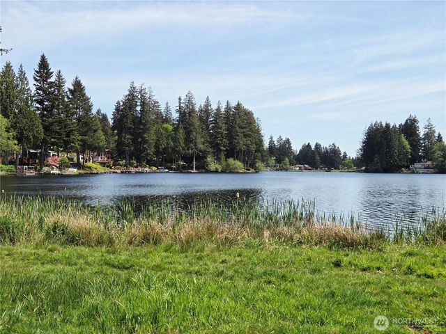 140 SE Fuchsia Avenue, Shelton, WA 98584