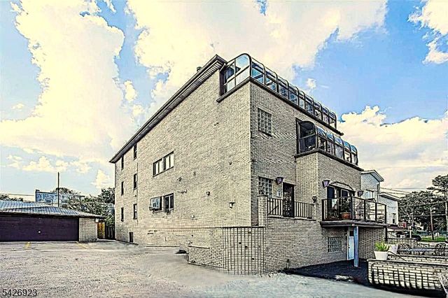 344 Paterson Plank Rd PH, Jersey City, NJ 07307