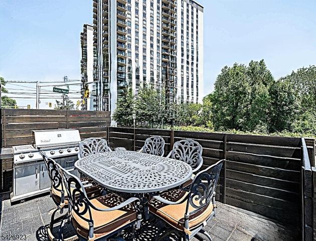 344 Paterson Plank Rd PH, Jersey City, NJ 07307