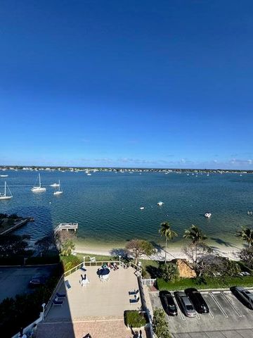 5600 N Flagler Drive 1009, West Palm Beach, FL 33407