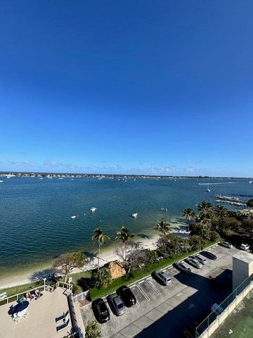 5600 N Flagler Drive 1009, West Palm Beach, FL 33407