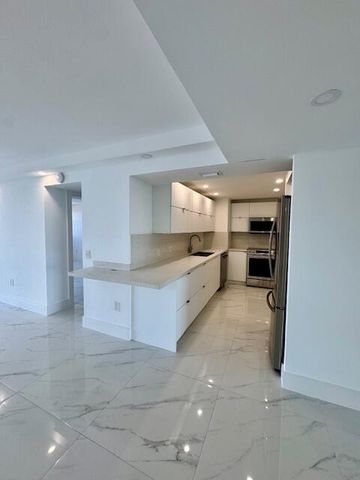 5600 N Flagler Drive 1009, West Palm Beach, FL 33407