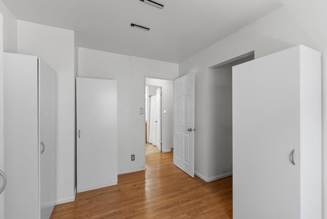 2102 S 99th Street, West Allis, WI 53227
