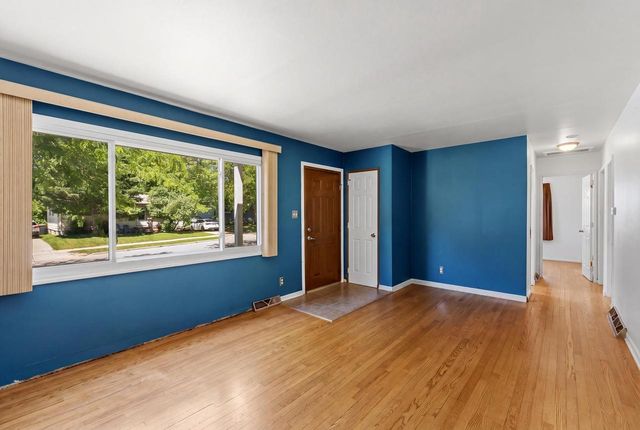2102 S 99th Street, West Allis, WI 53227