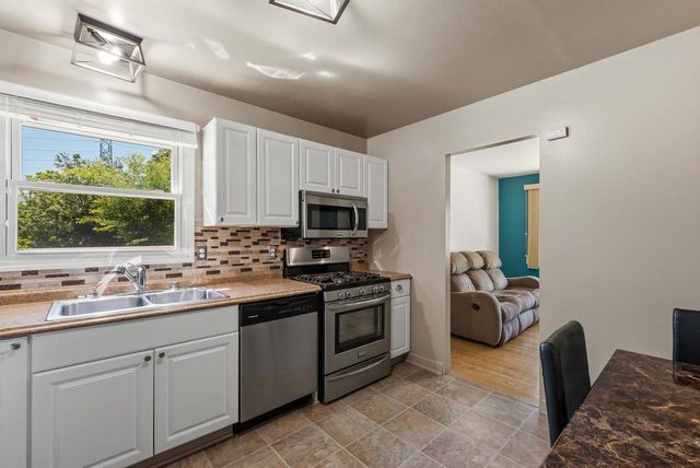 2102 S 99th Street, West Allis, WI 53227