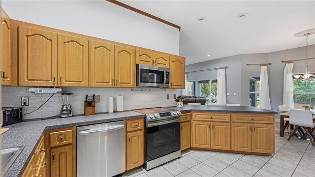 6780 SUGARBUSH LANE 9, Polk City, FL 33868