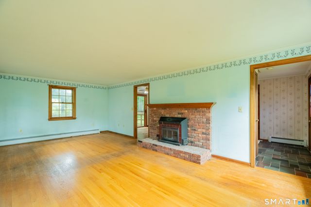 88 Farm Hill Road, Wallingford, CT 06492